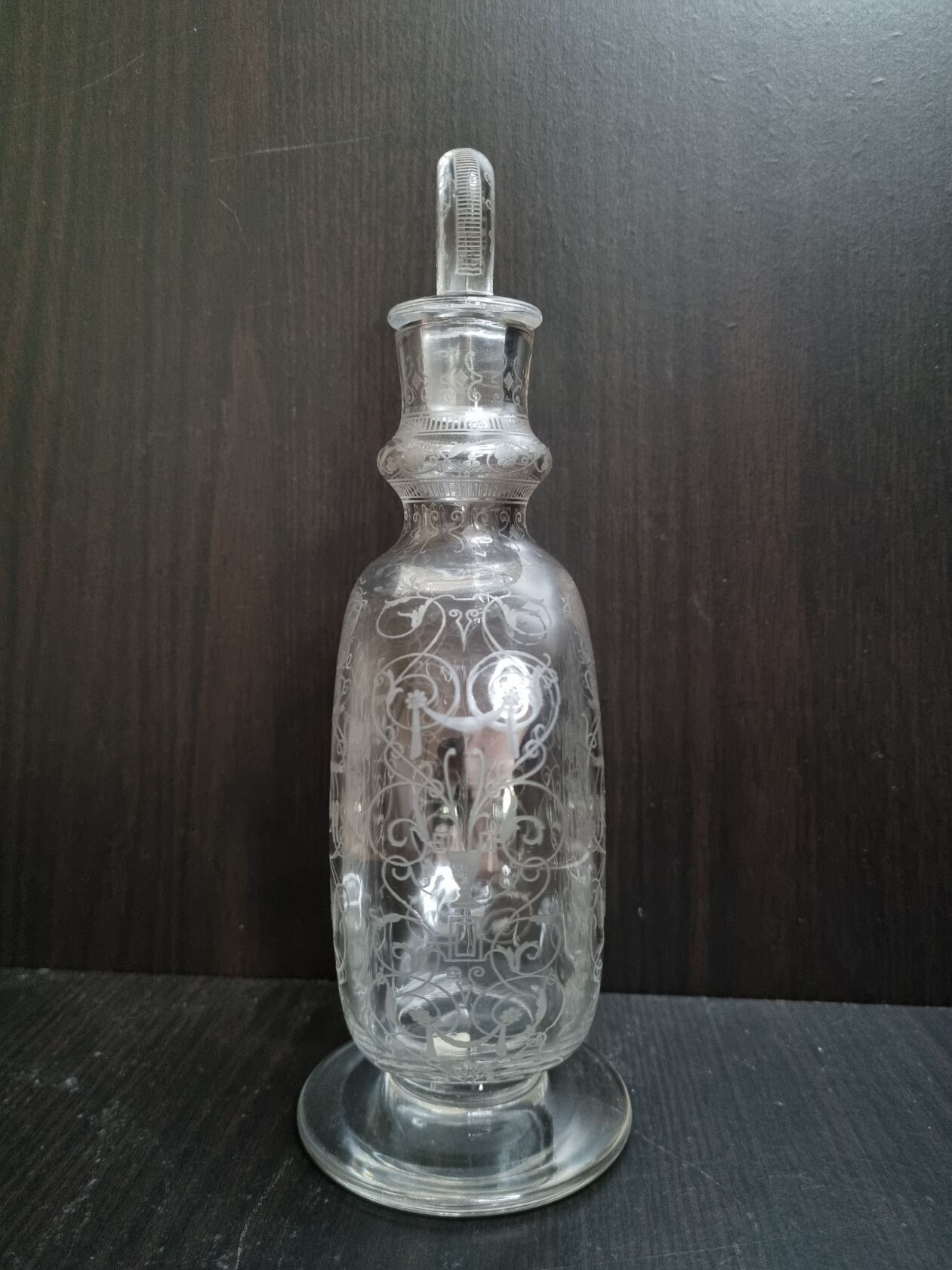 Baccarat crystal liquor service model Michelangelo