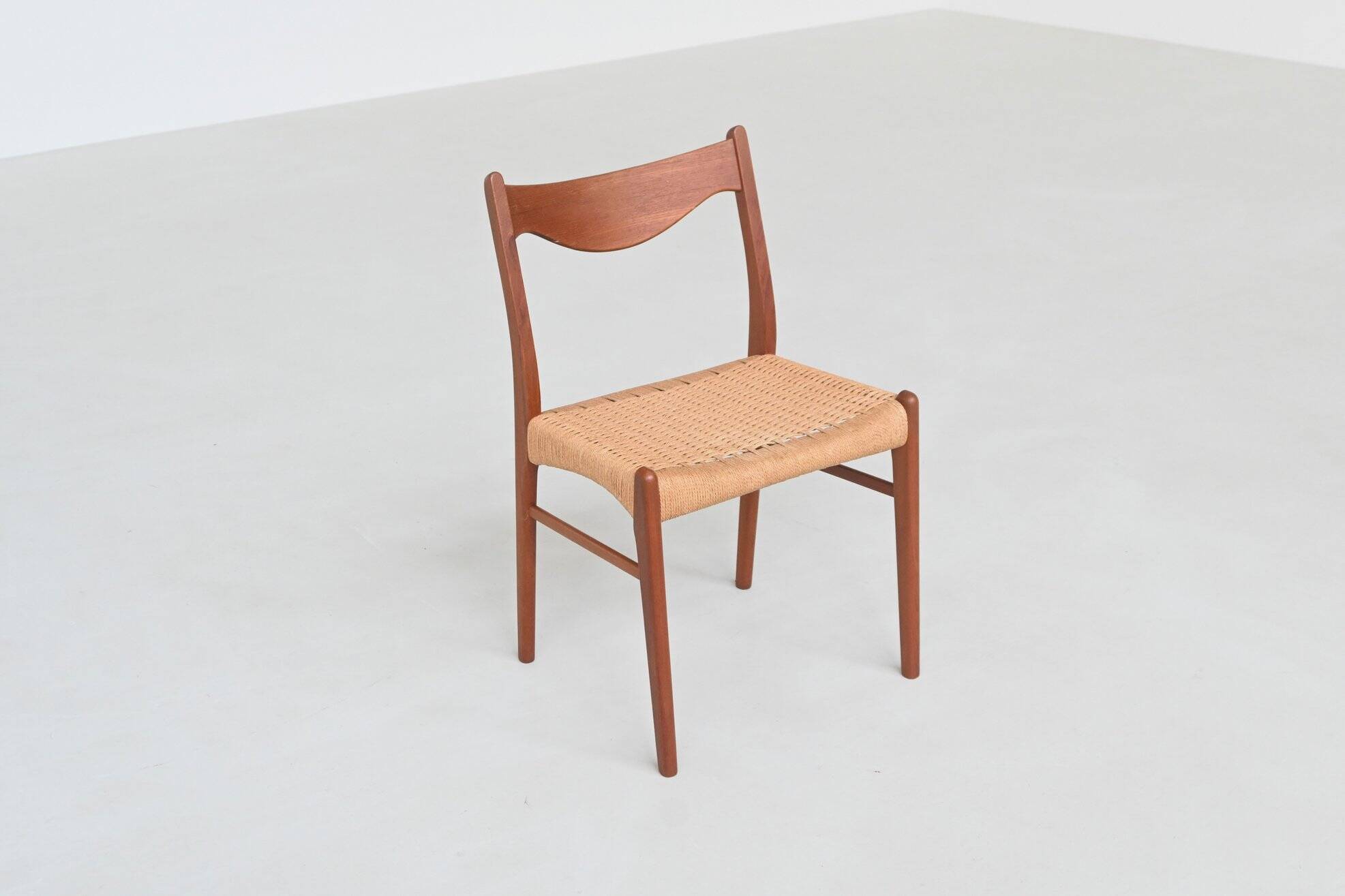 Arne Wahl Iversen set of six dining chairs in teak Glyngore Denmark 1960
