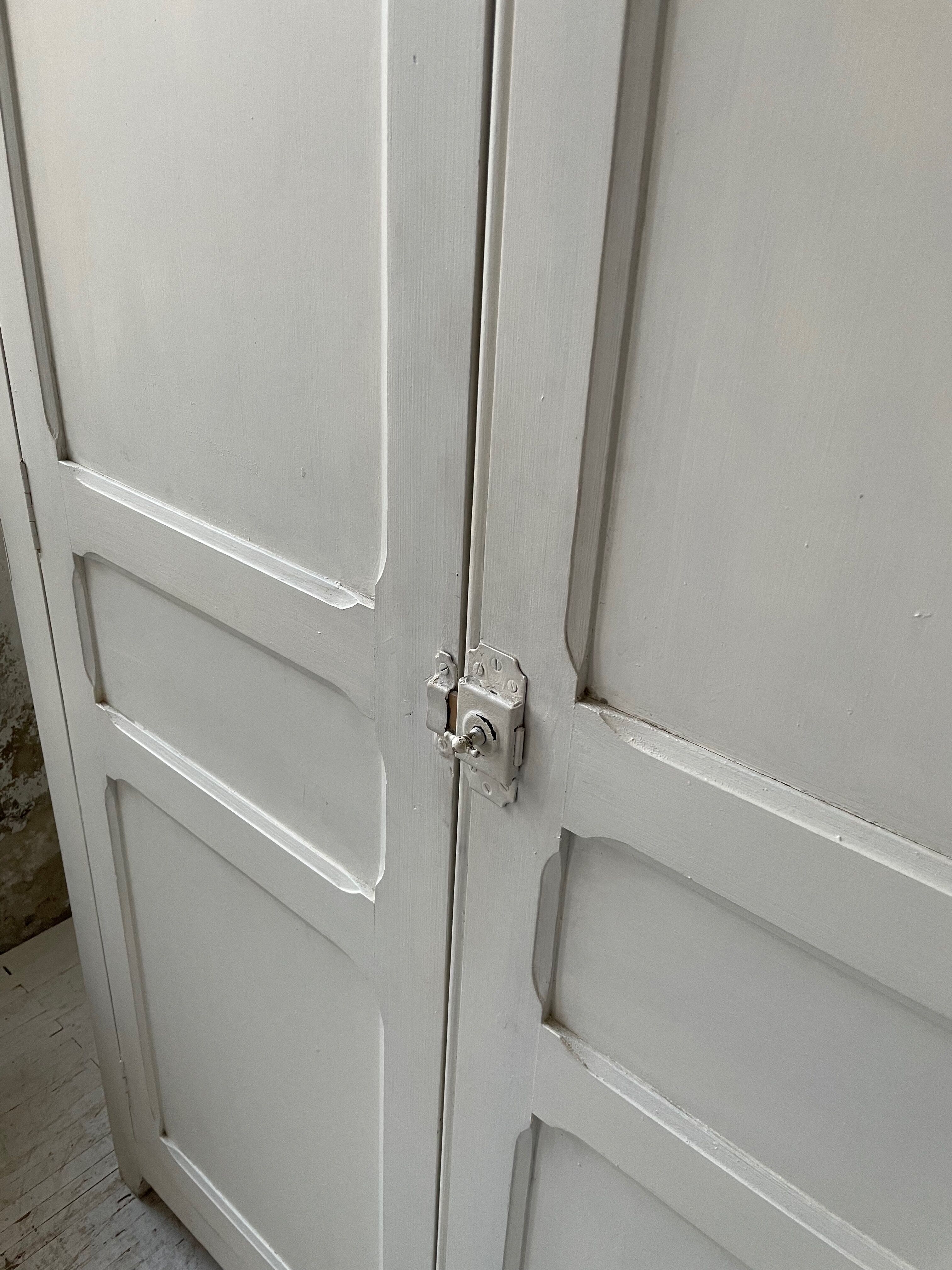 White cutter cabinet
