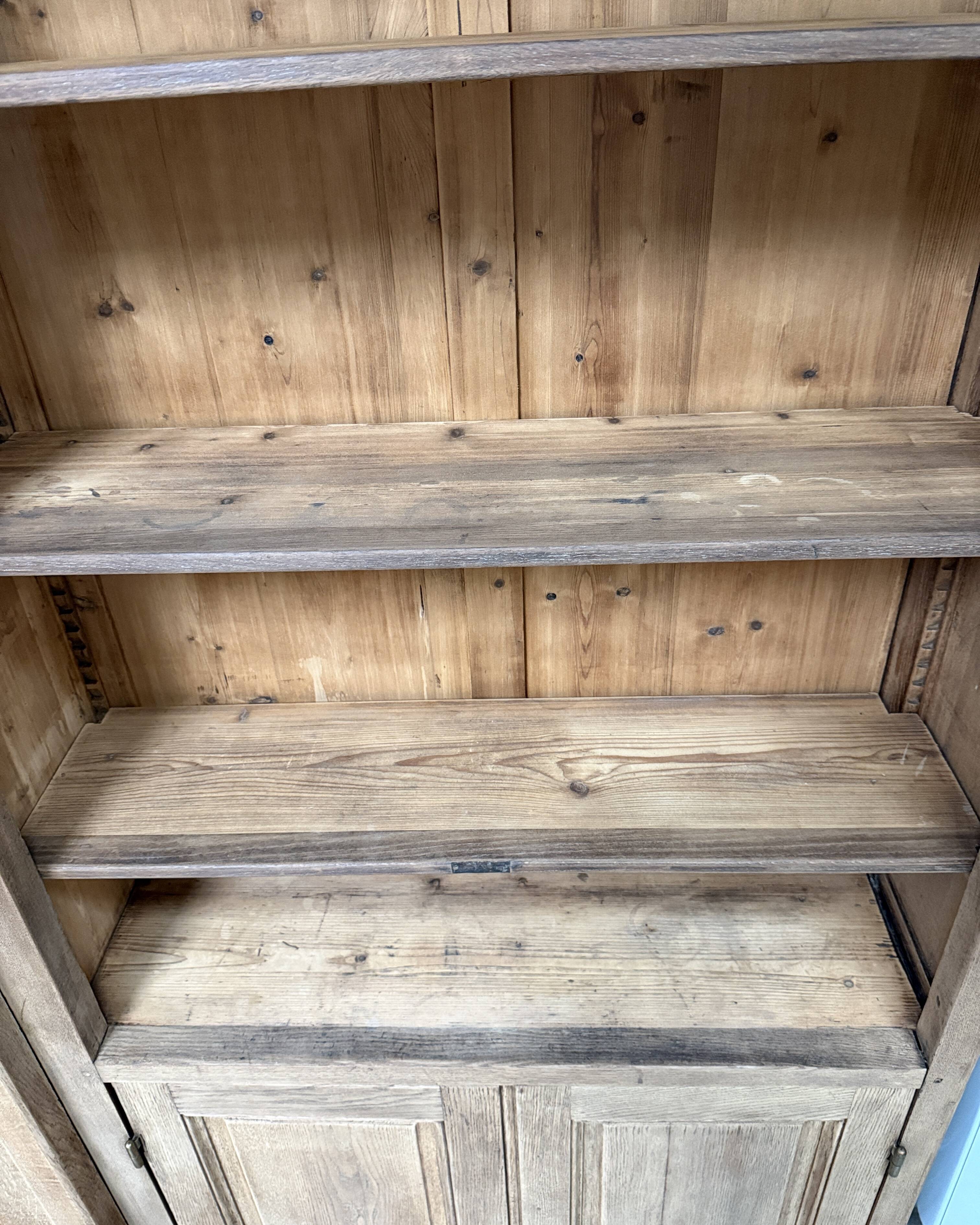 Large antique oak library (renovated)