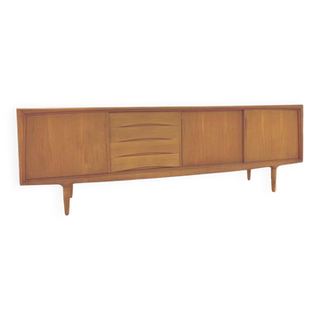 Enfilade Gunni Omann