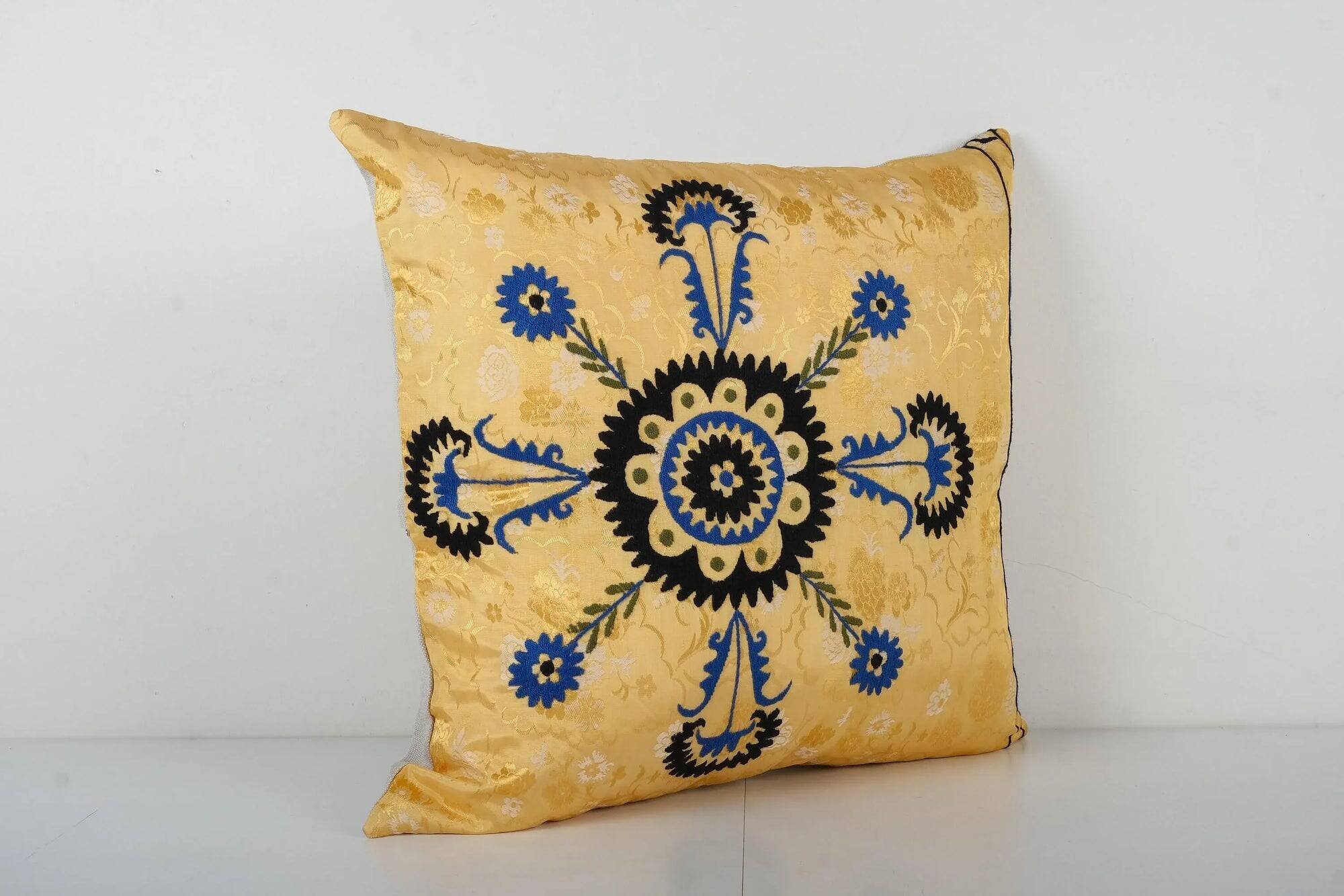 Vintage embroidered cushion cover 51x58 cm