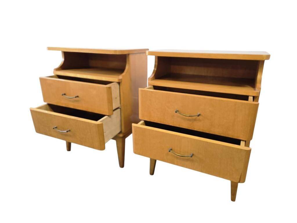 Set of 2 vintage bedside tables / mini cabinets