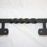 TORSADE iron offset marshal's baton door handle