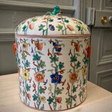 Old porcelain pot says ginger