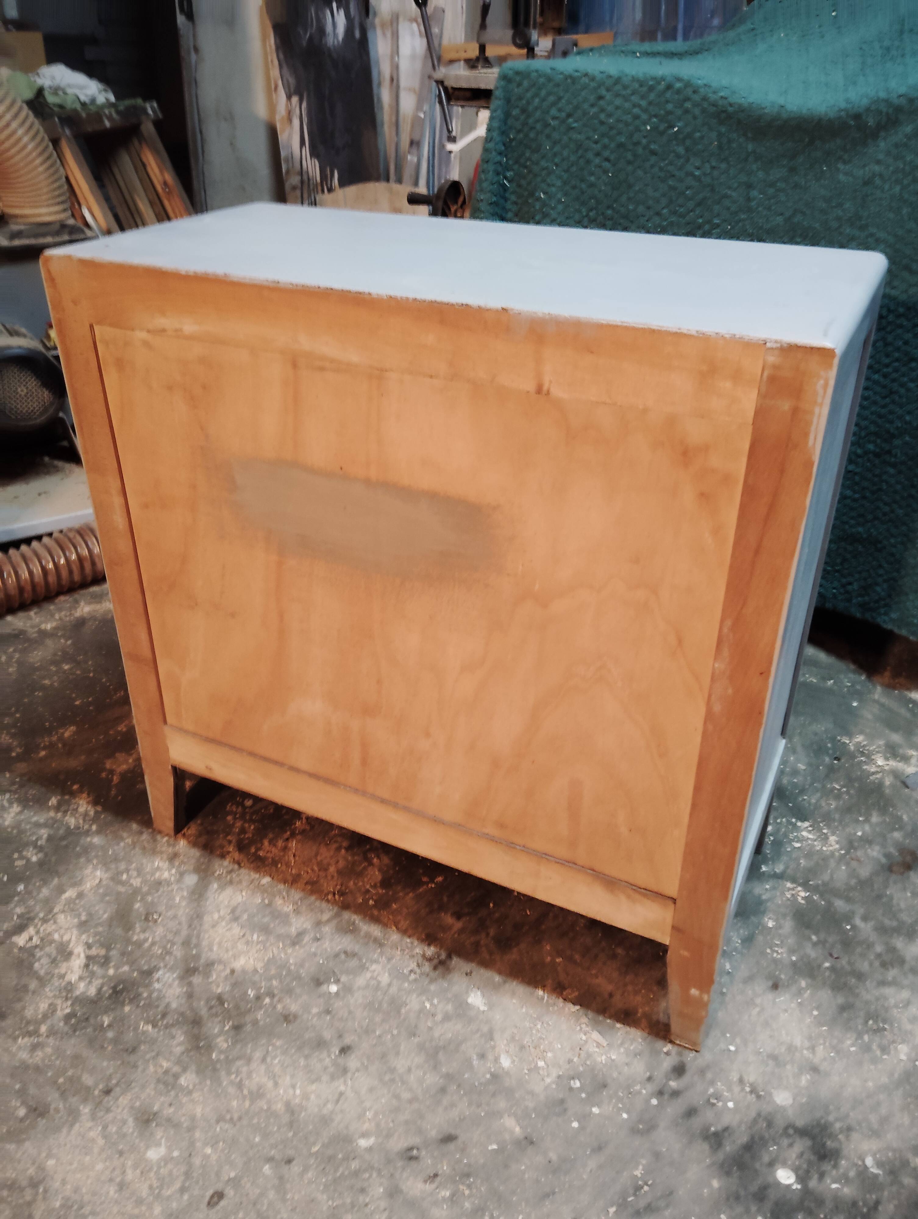 Petite commode vintage