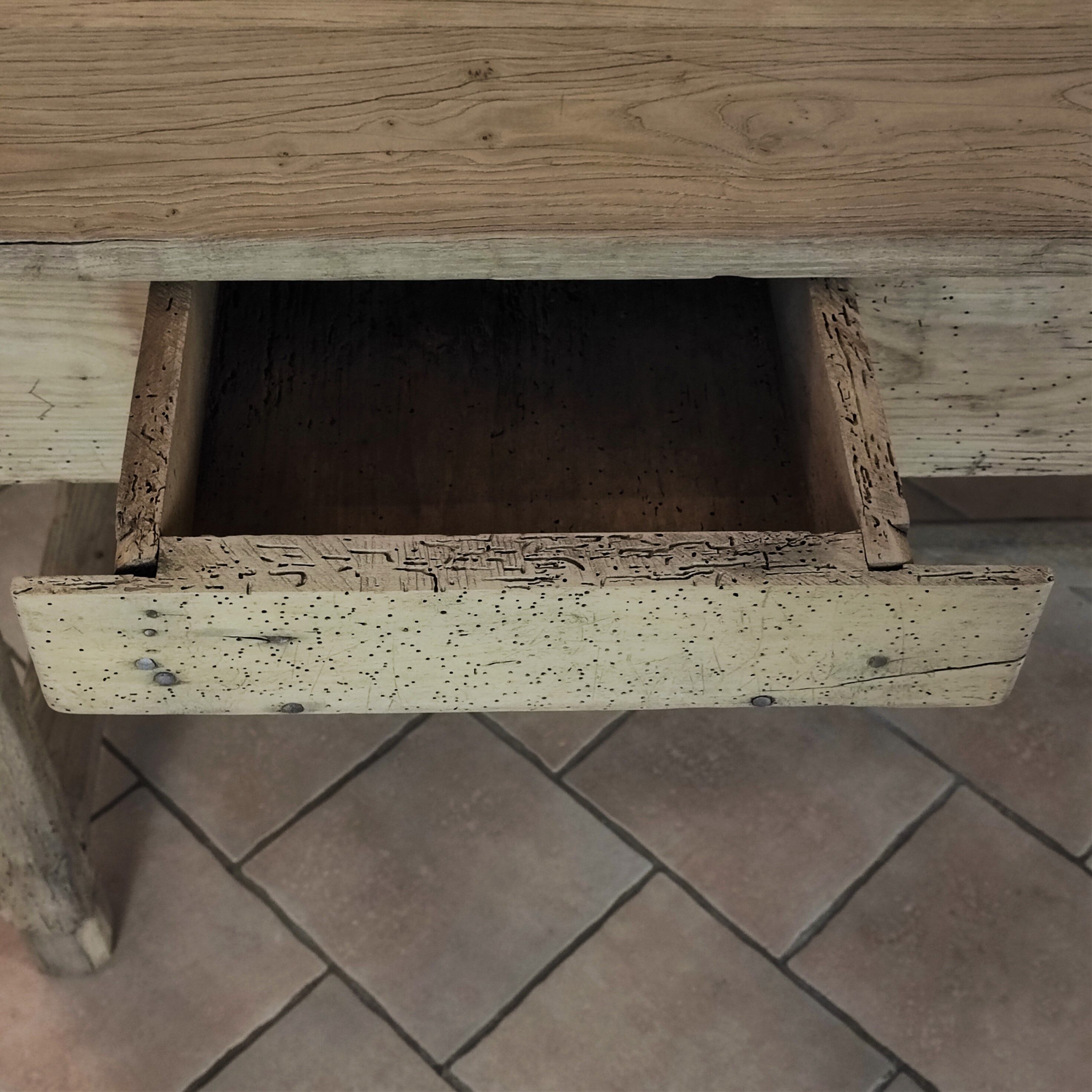 Farmhouse table