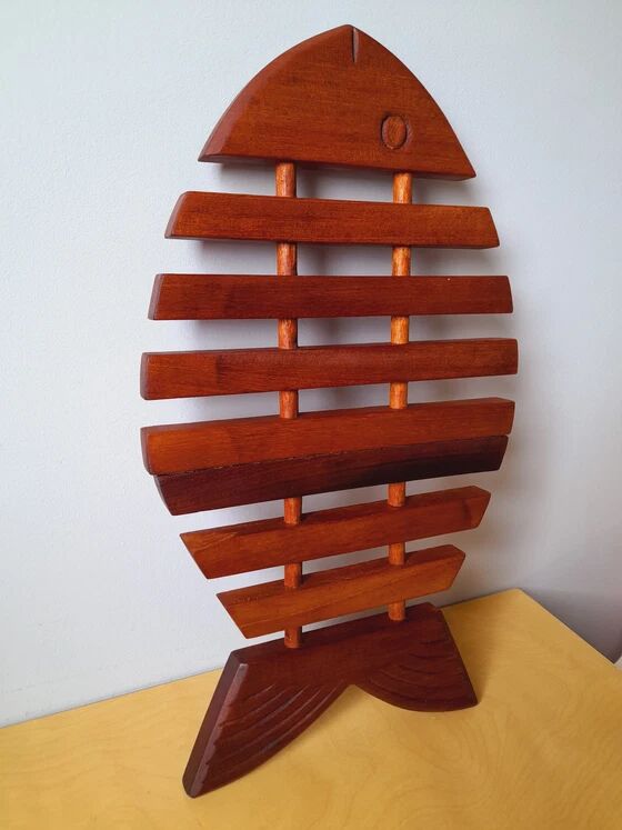Wooden fish trivet