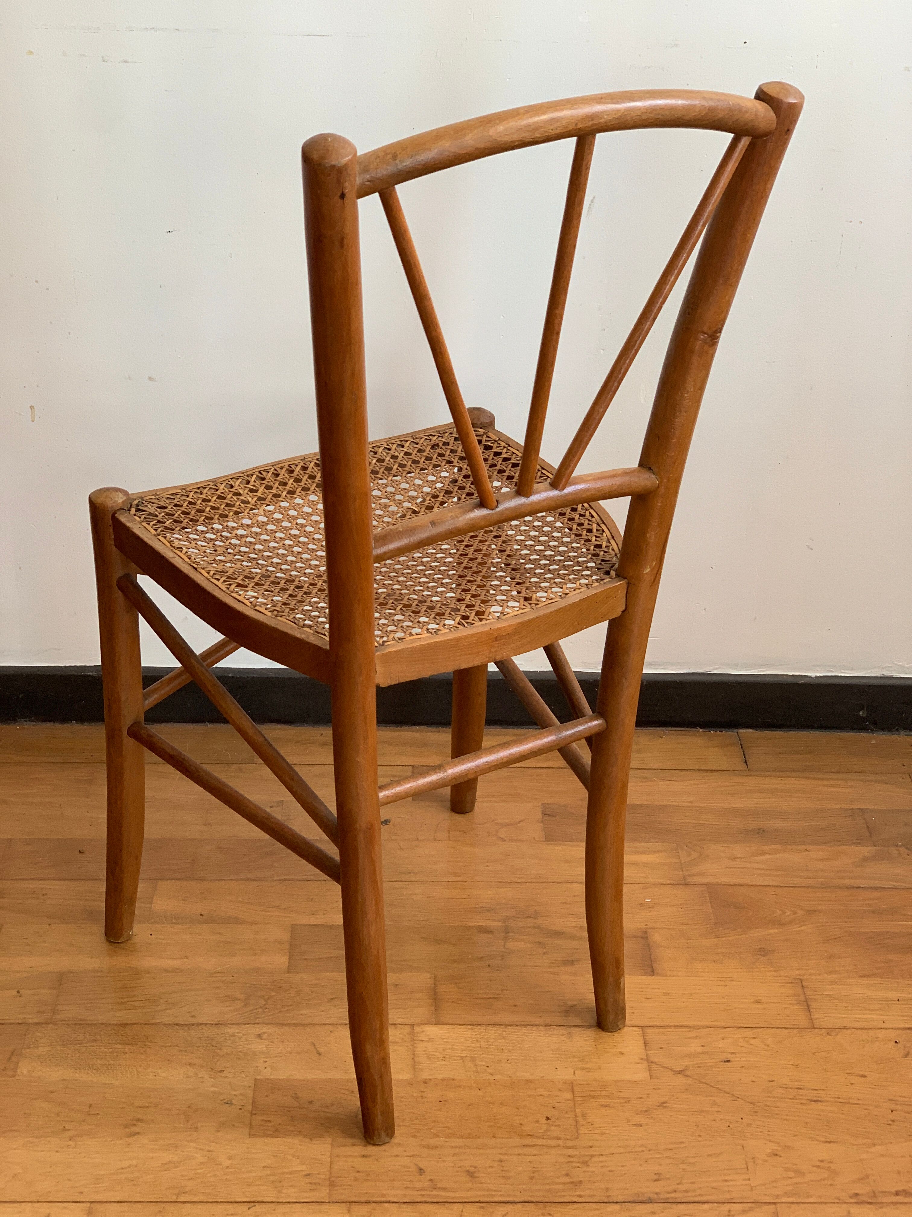 Canned chair