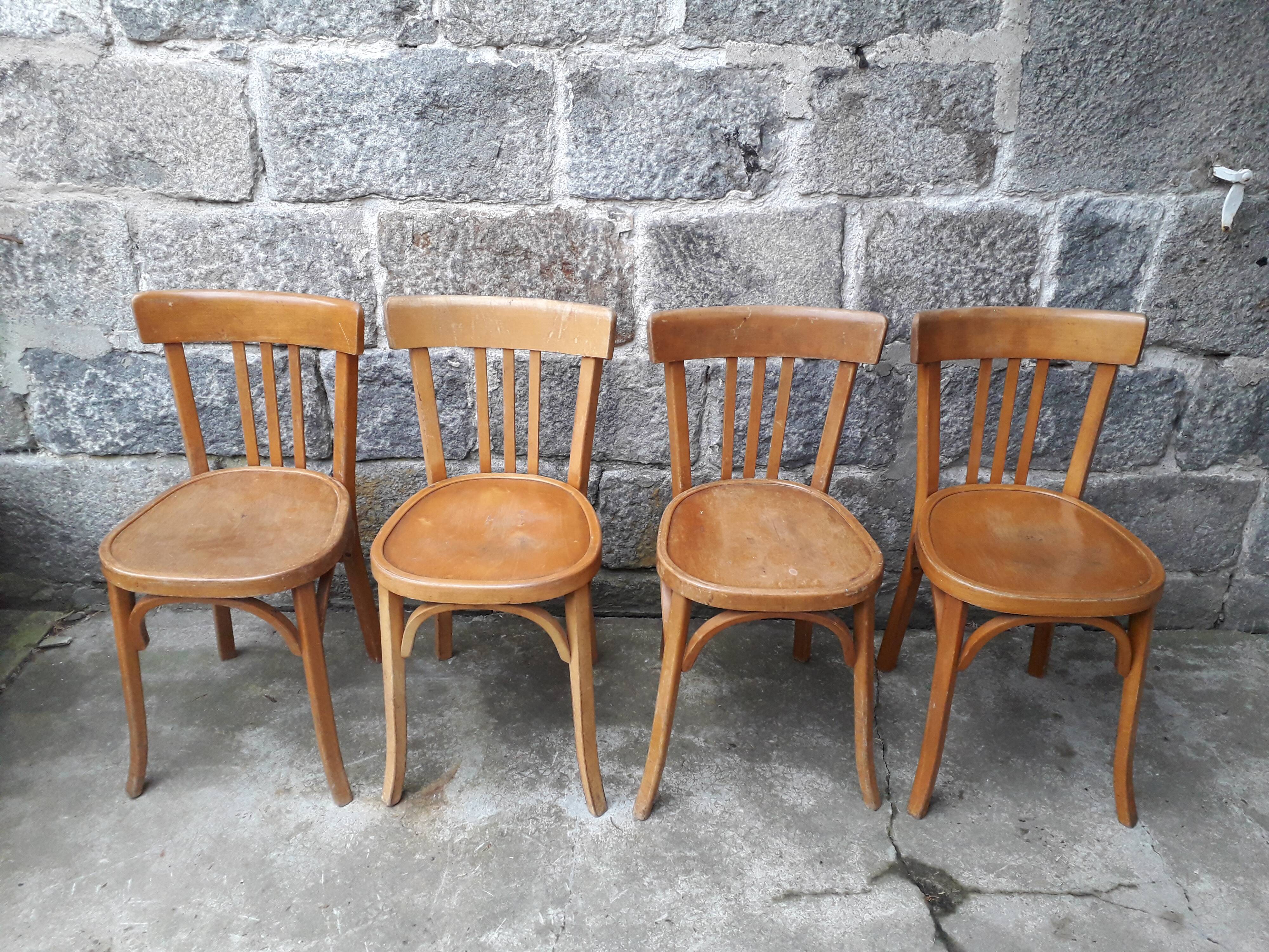 Série de 4 chaises bistrot Baumann