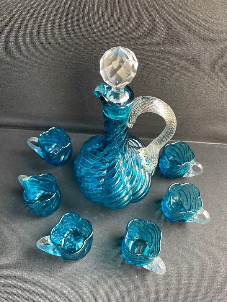Liquor service in 1/2 blue crystal XIXth