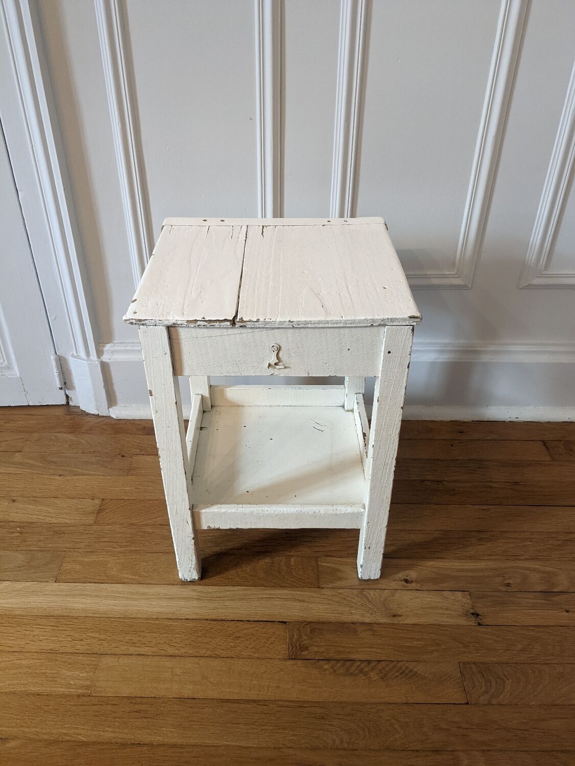 Vintage chest stool