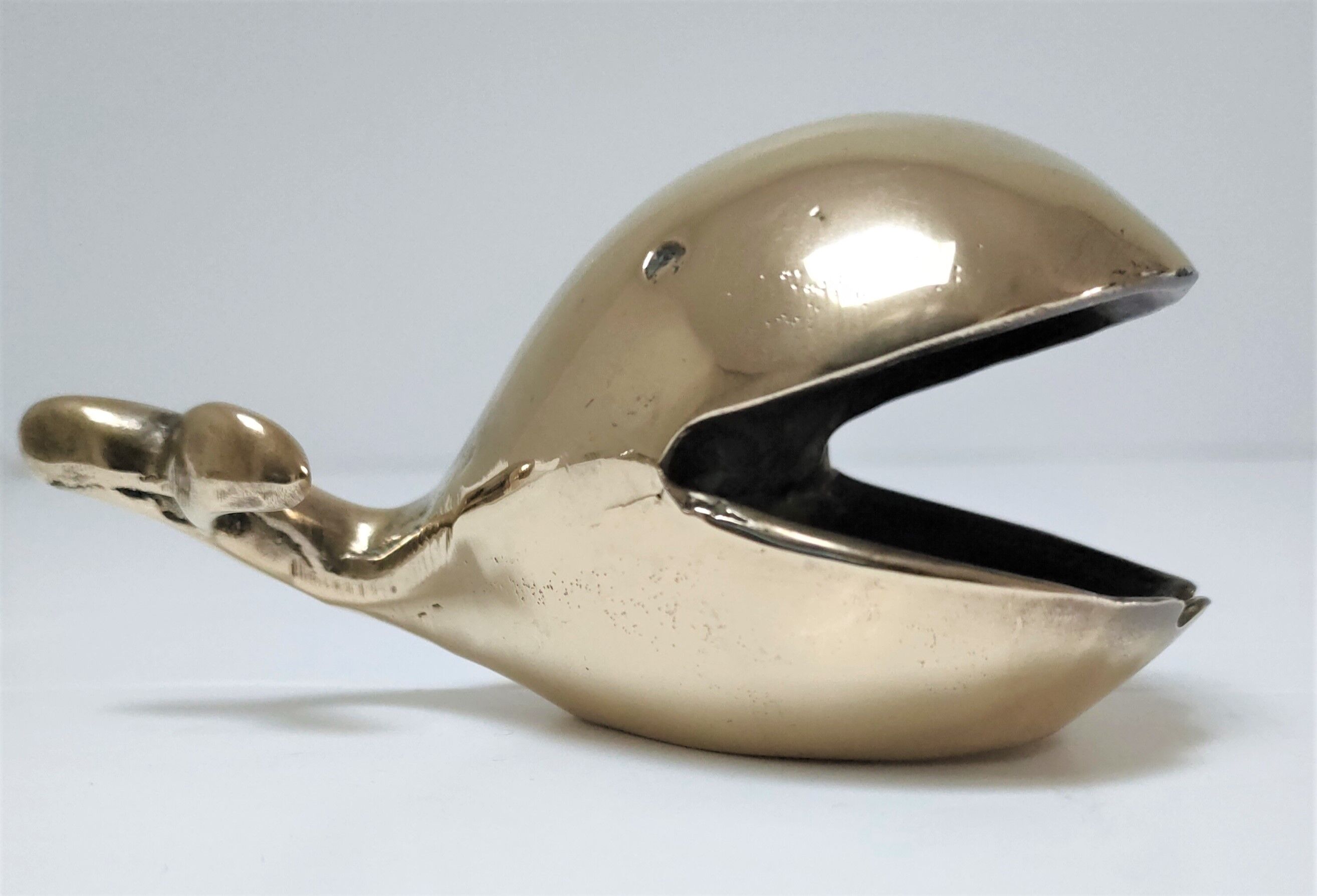 Zoomorphic ashtray massive brass whale 70s
