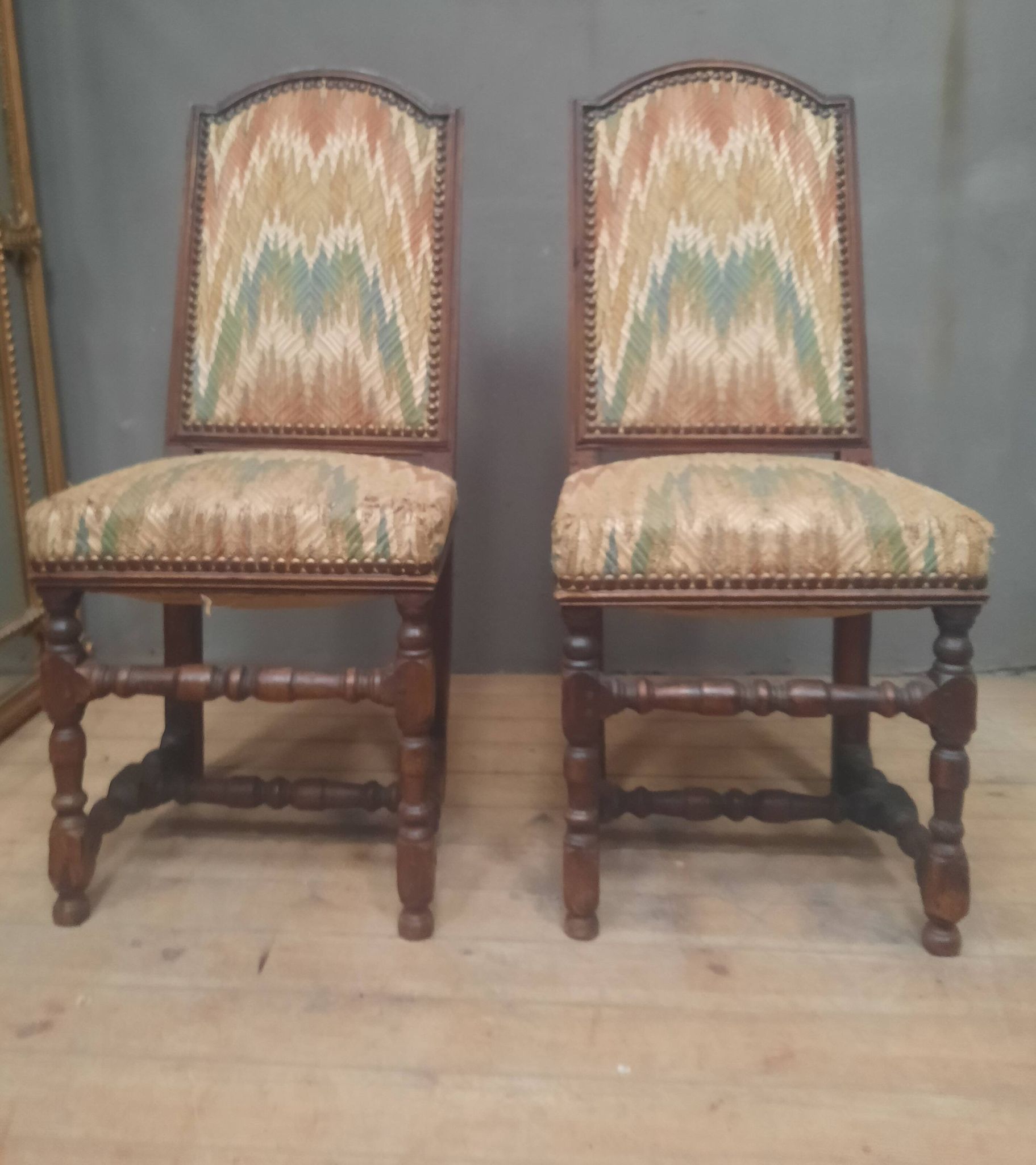 Paire de chaises d'époque Louis XIII
