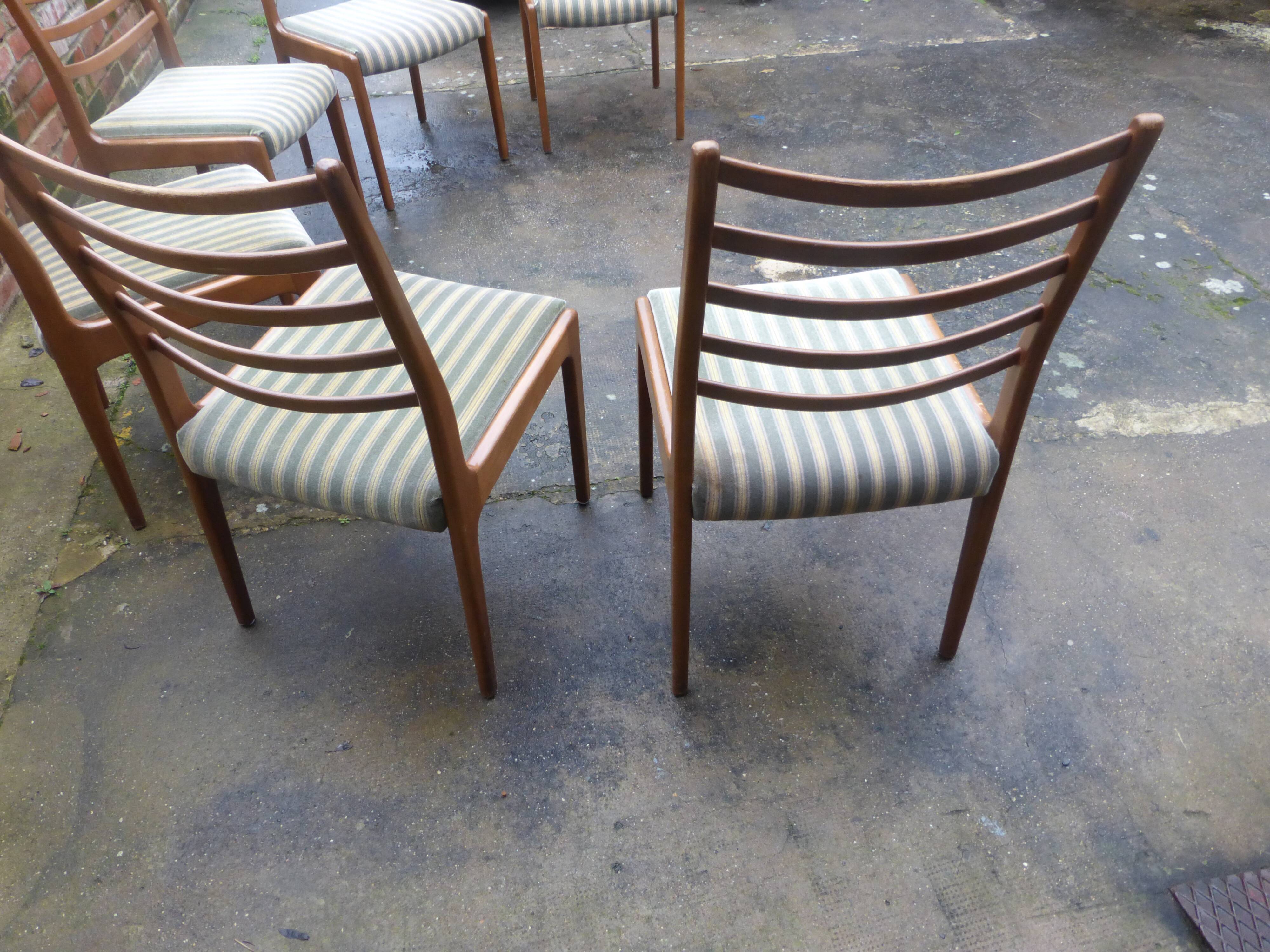 Set of 6 Welzel chairs – Modernist Danish Design – 1960s