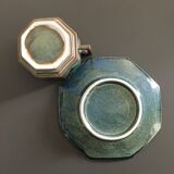 Pair of hexagonal cups
