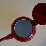 Vintage tea in red and black enamelled sheet