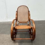 Curved wooden rocking chair Art Nouveau Jugendstil by Fischel, Austria, 1910s