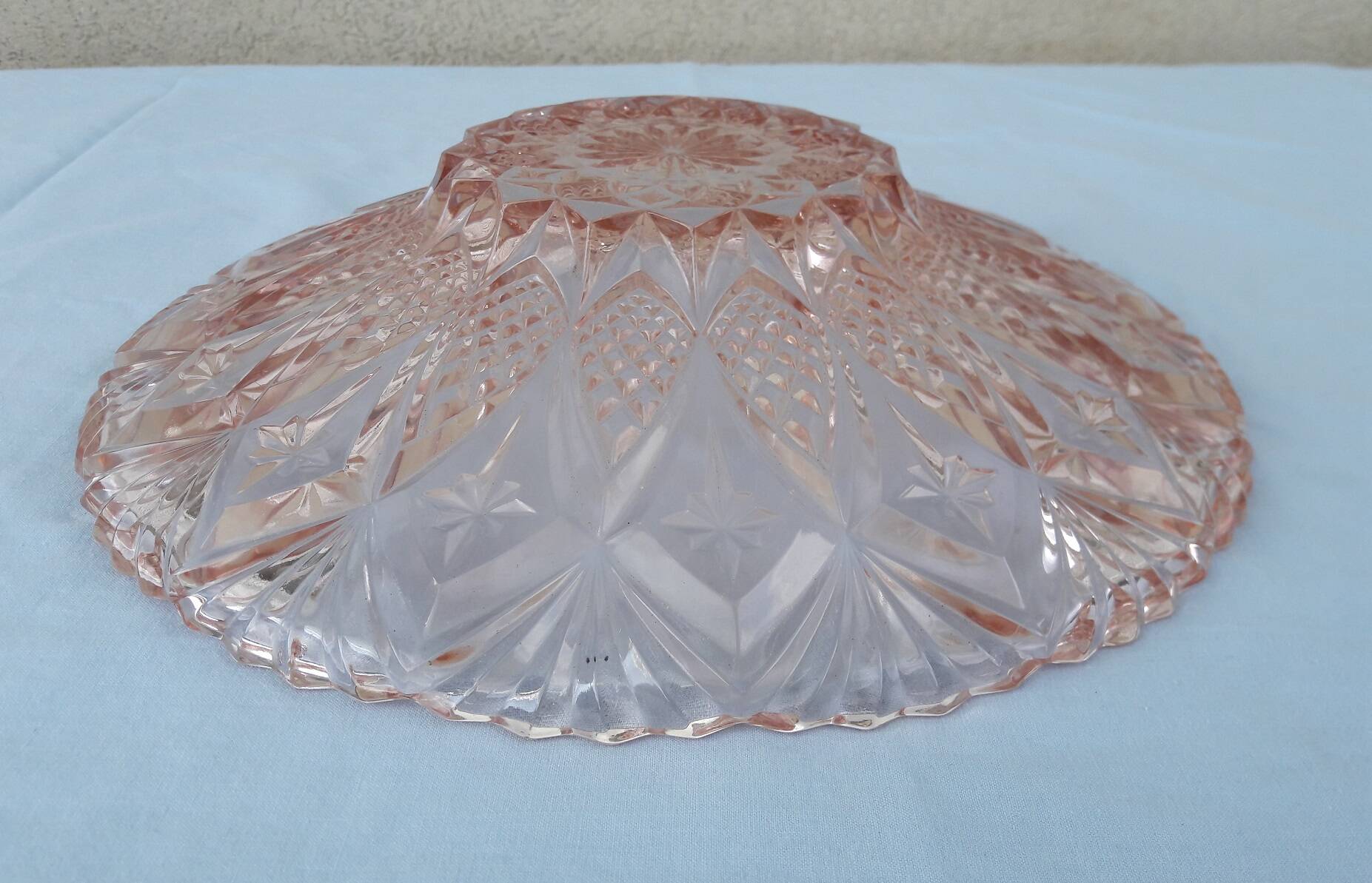 Cut glass bowl