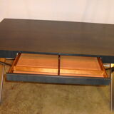 Flat office with metal feet of the 80s