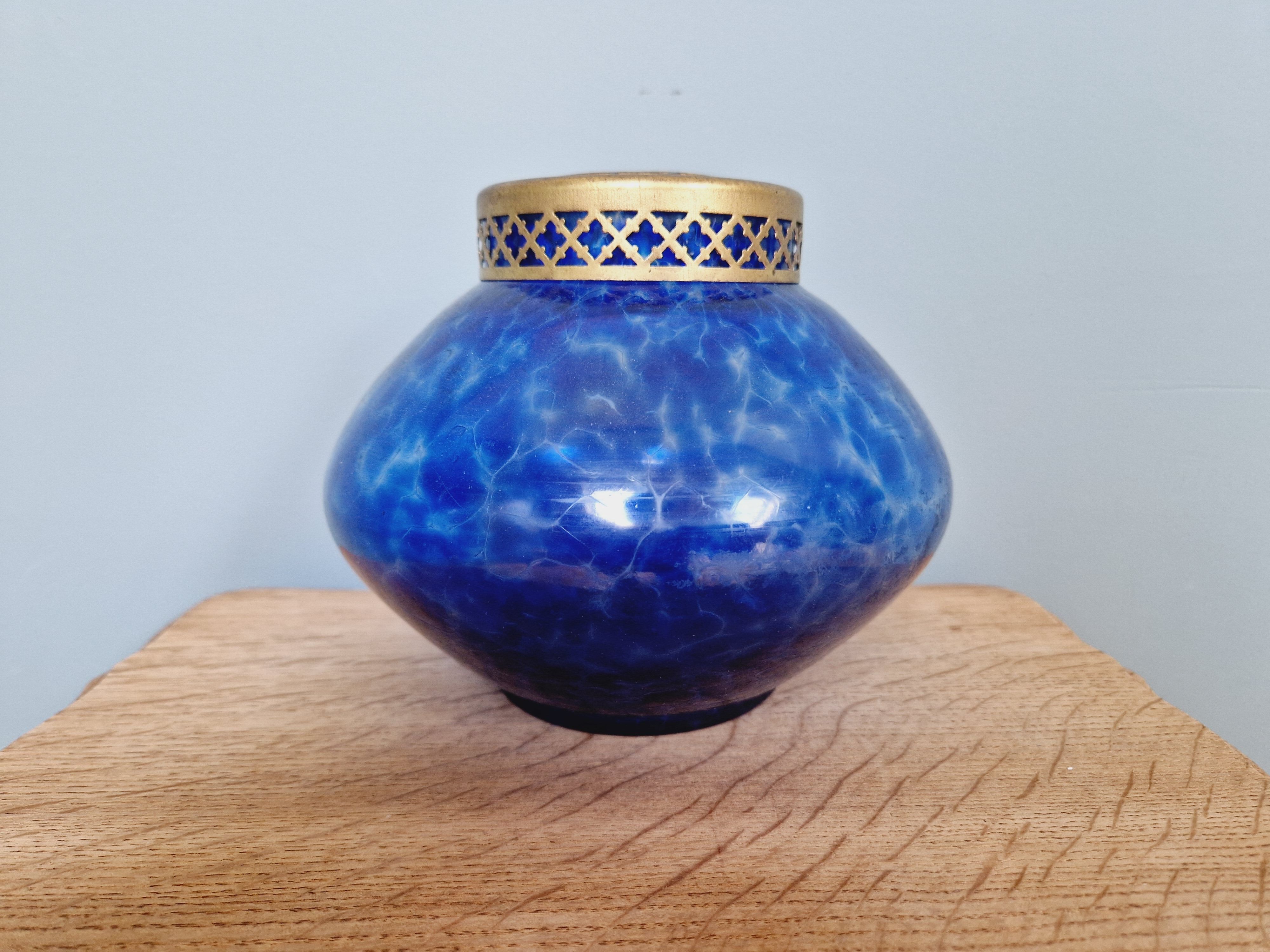 Vase Pique-fleurs Art Déco en verre moucheté bleu