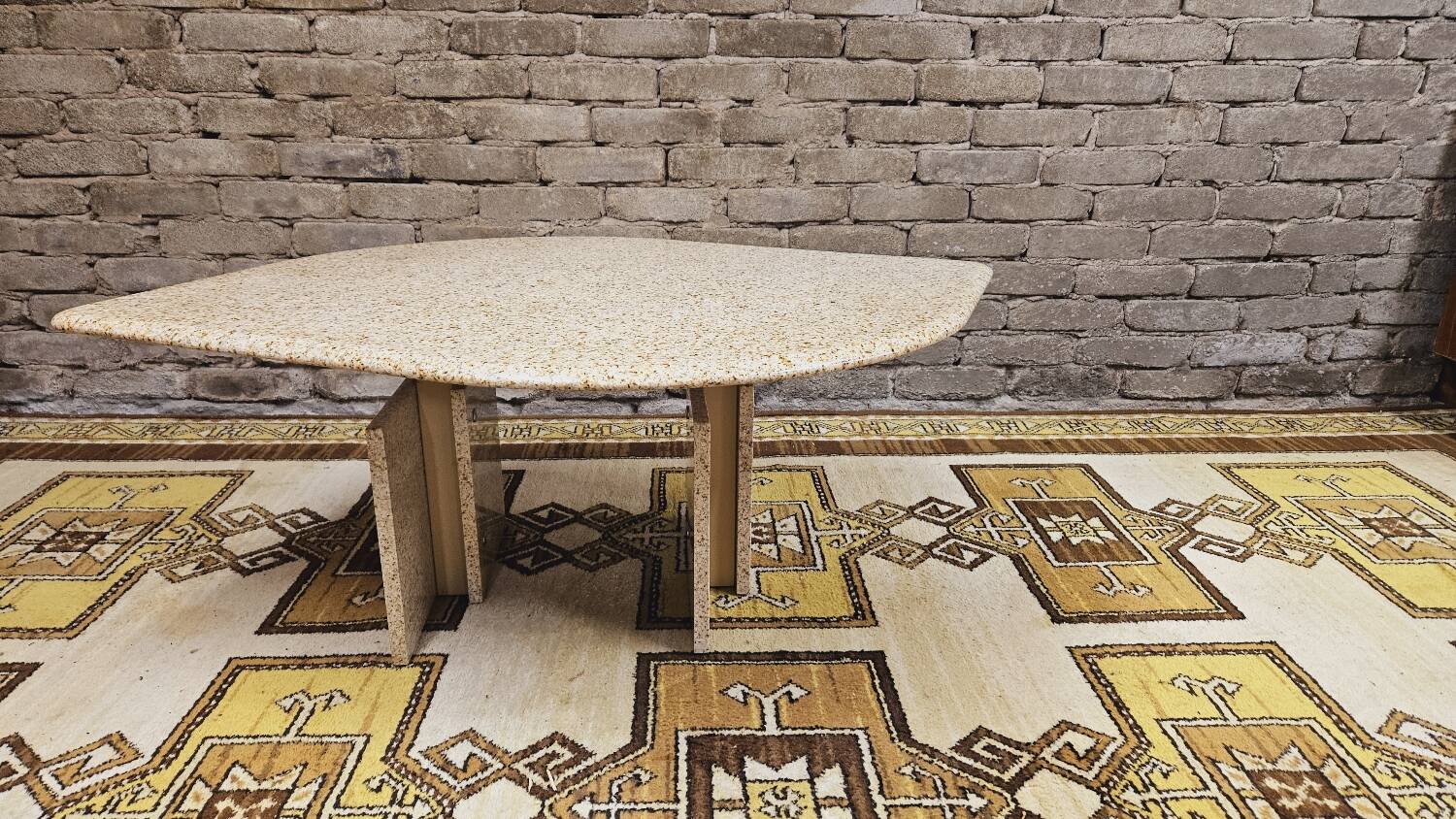 Eye-shaped marble coffee table