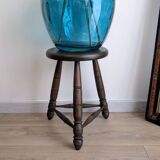 Tripod stool in turned wood, attributed to Charles Dudouyt, 20th century.