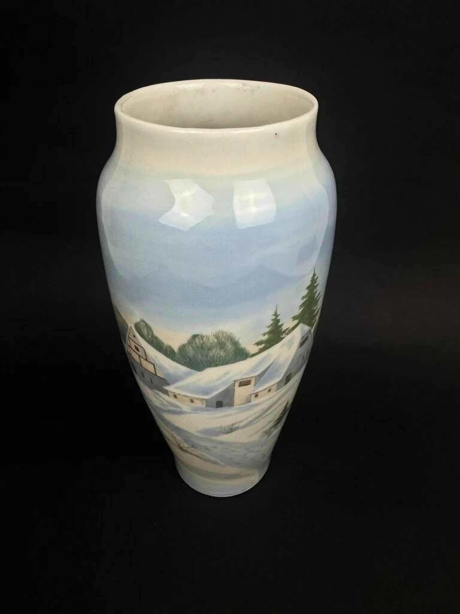 Copenhagen porcelain vase, hand-painted winter decoration, circa 1900-1920.