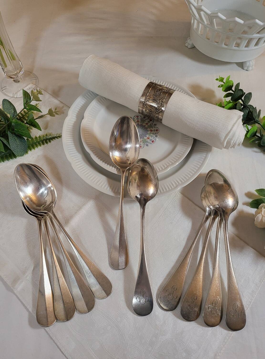 10 silver plated metal table spoons