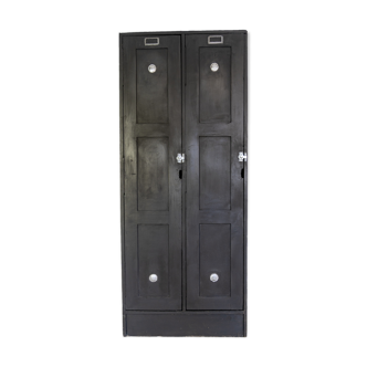 Wooden locker industrial style