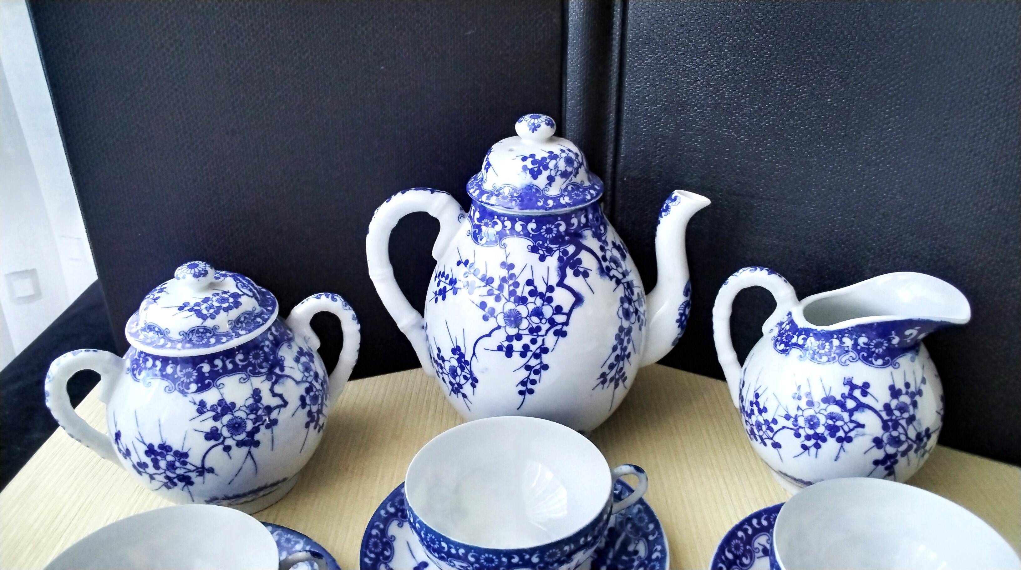 Service à thé en porcelaine du Japon