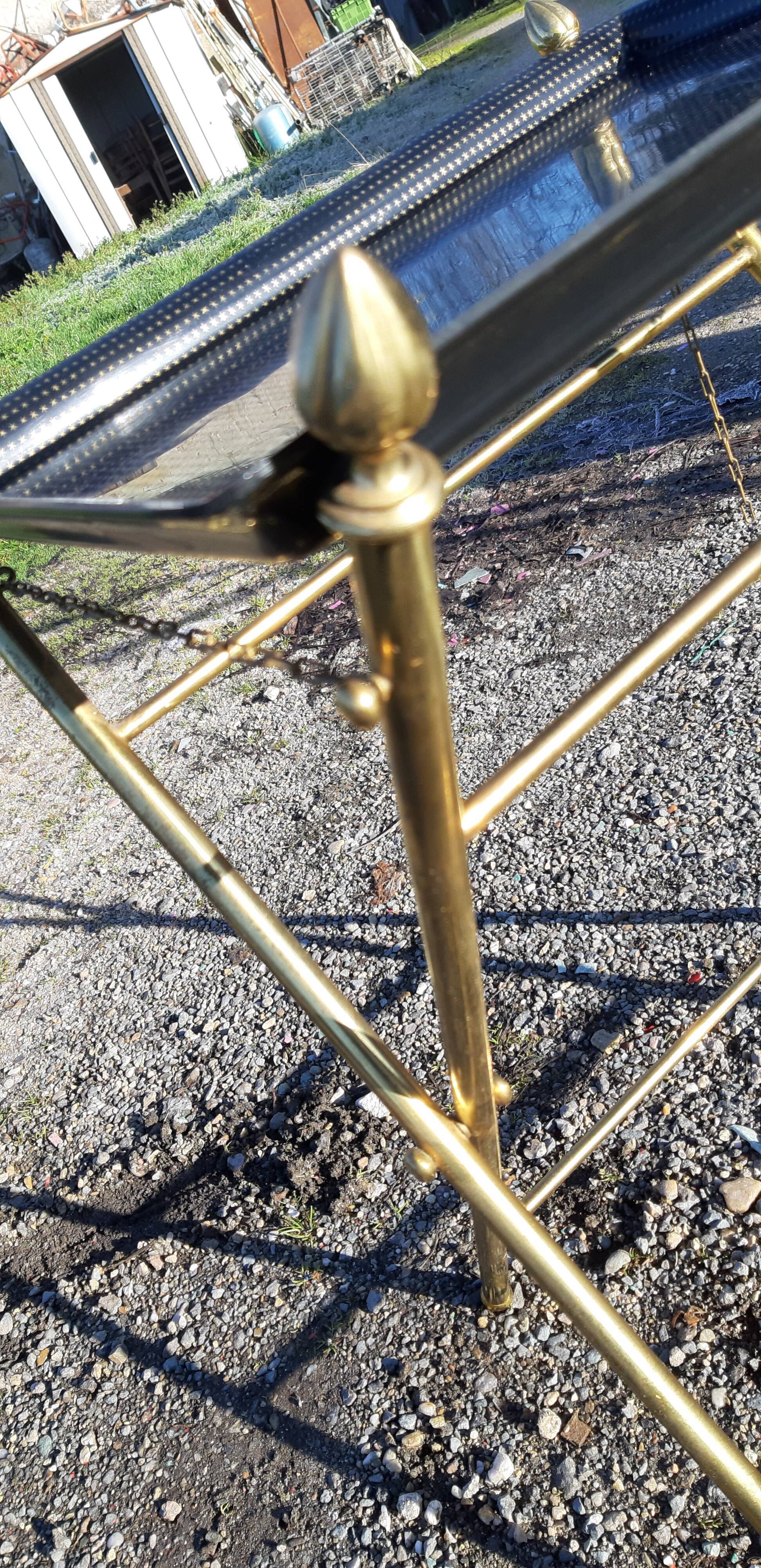 Dessert table vintage golden metal