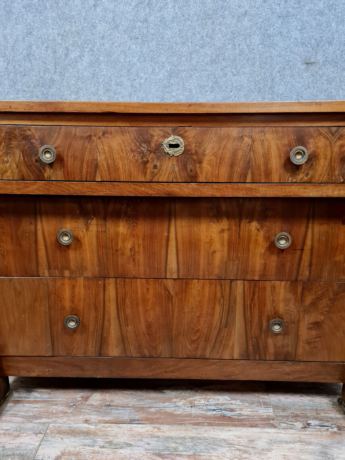 Empire walnut period chest of drawers circa 1810-1820