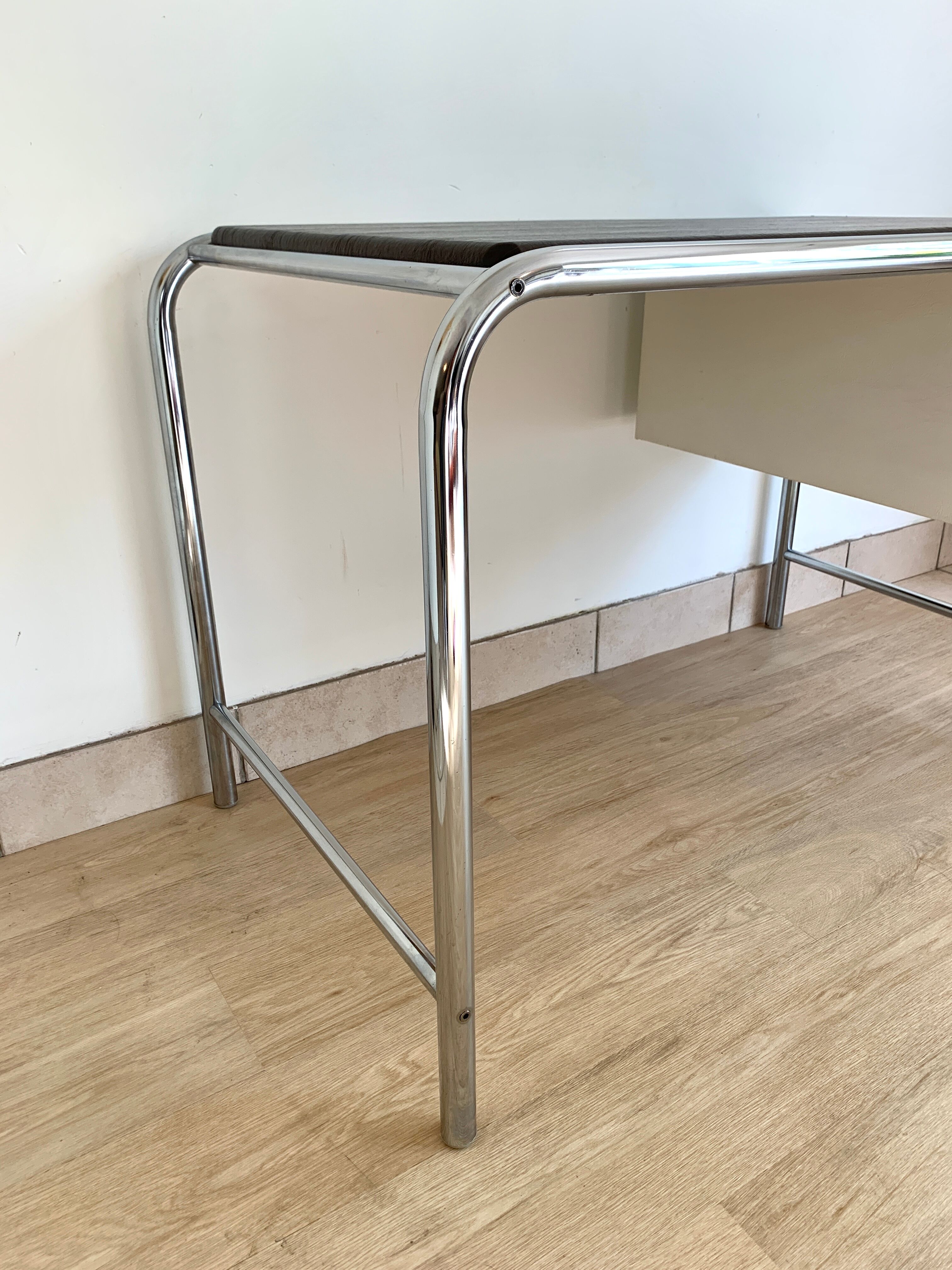 Modernist office 1970 chrome metal and skai