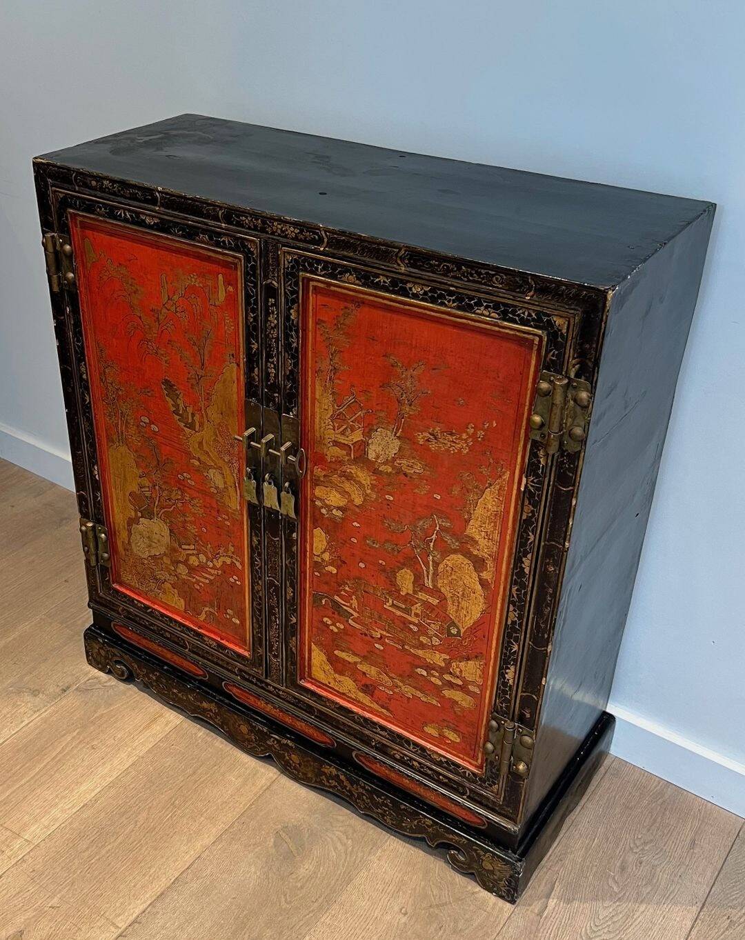 Lacquered Cabinet with Chinese Decorations, France, Art Deco, circa 1940