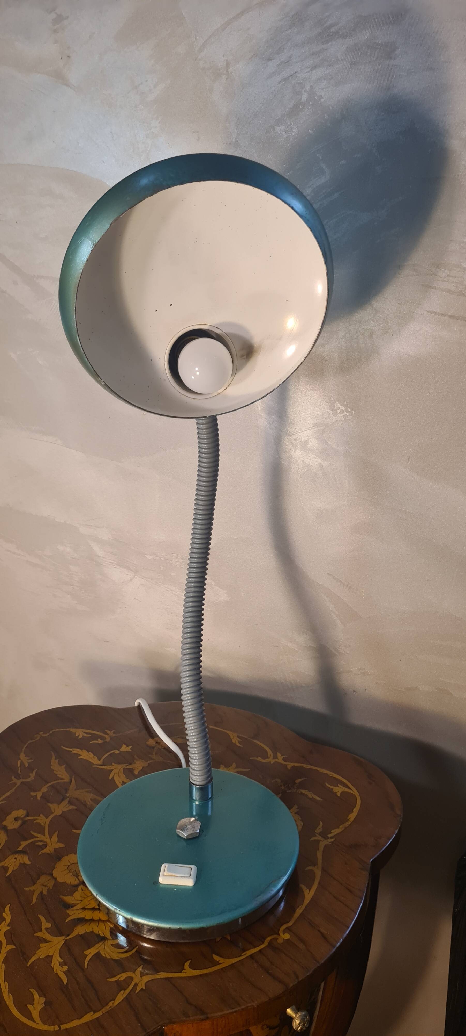 Italian design desk lamp, green metal, Fase style, 1970s, adjustable, flexible