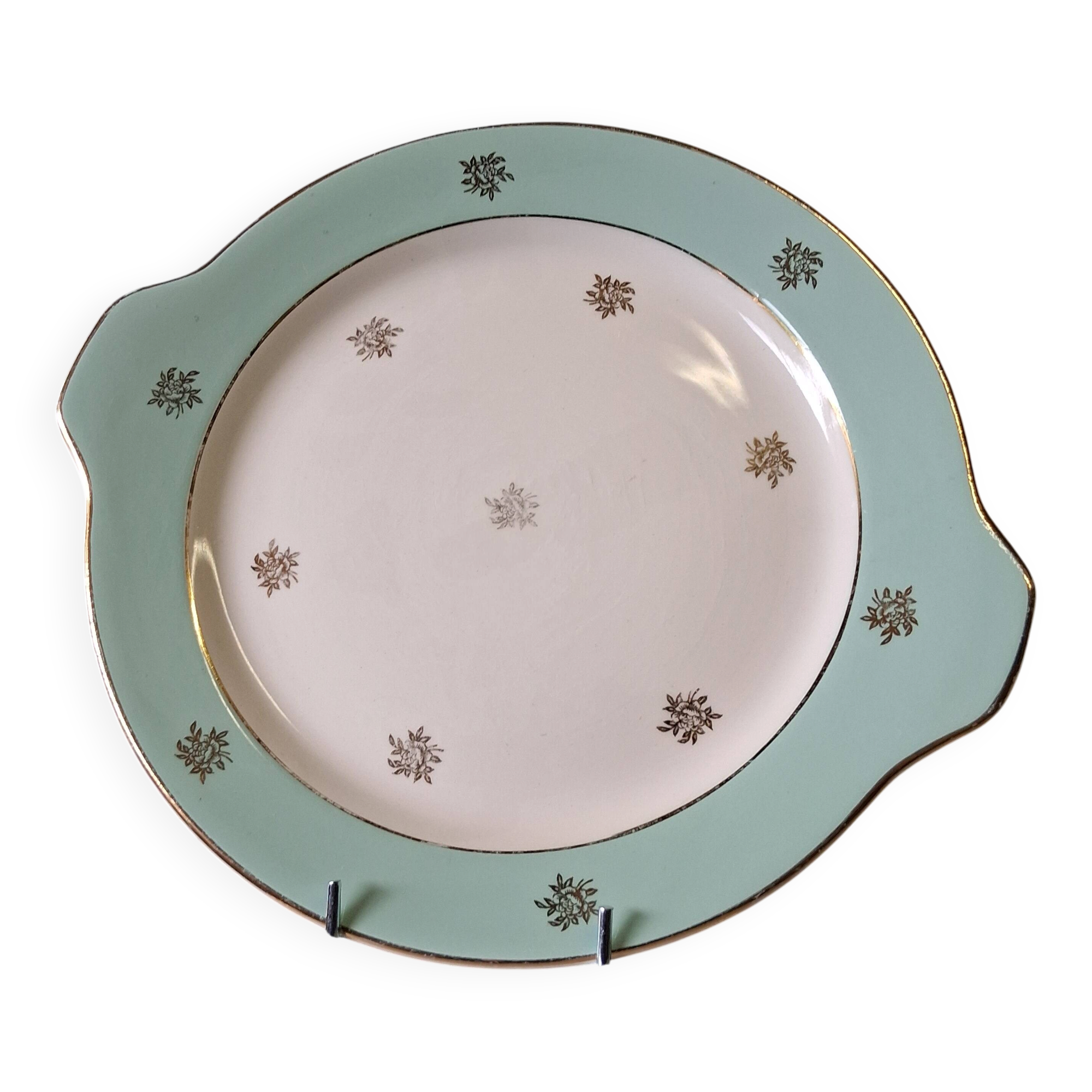 Pie dish with ears from Moulin des Loups in good condition.
