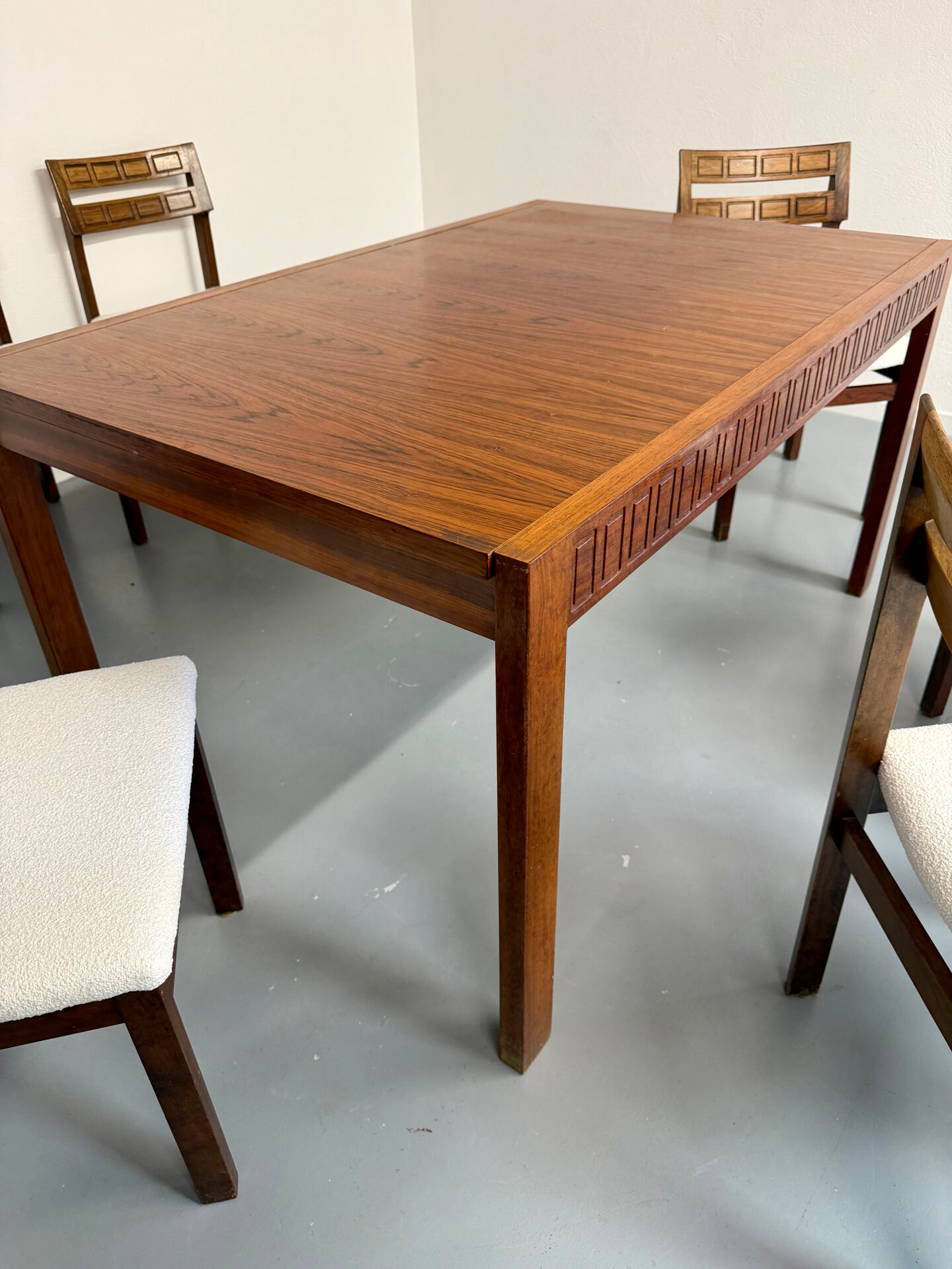 Extendable dining table Italian design 60 geometric rosewood