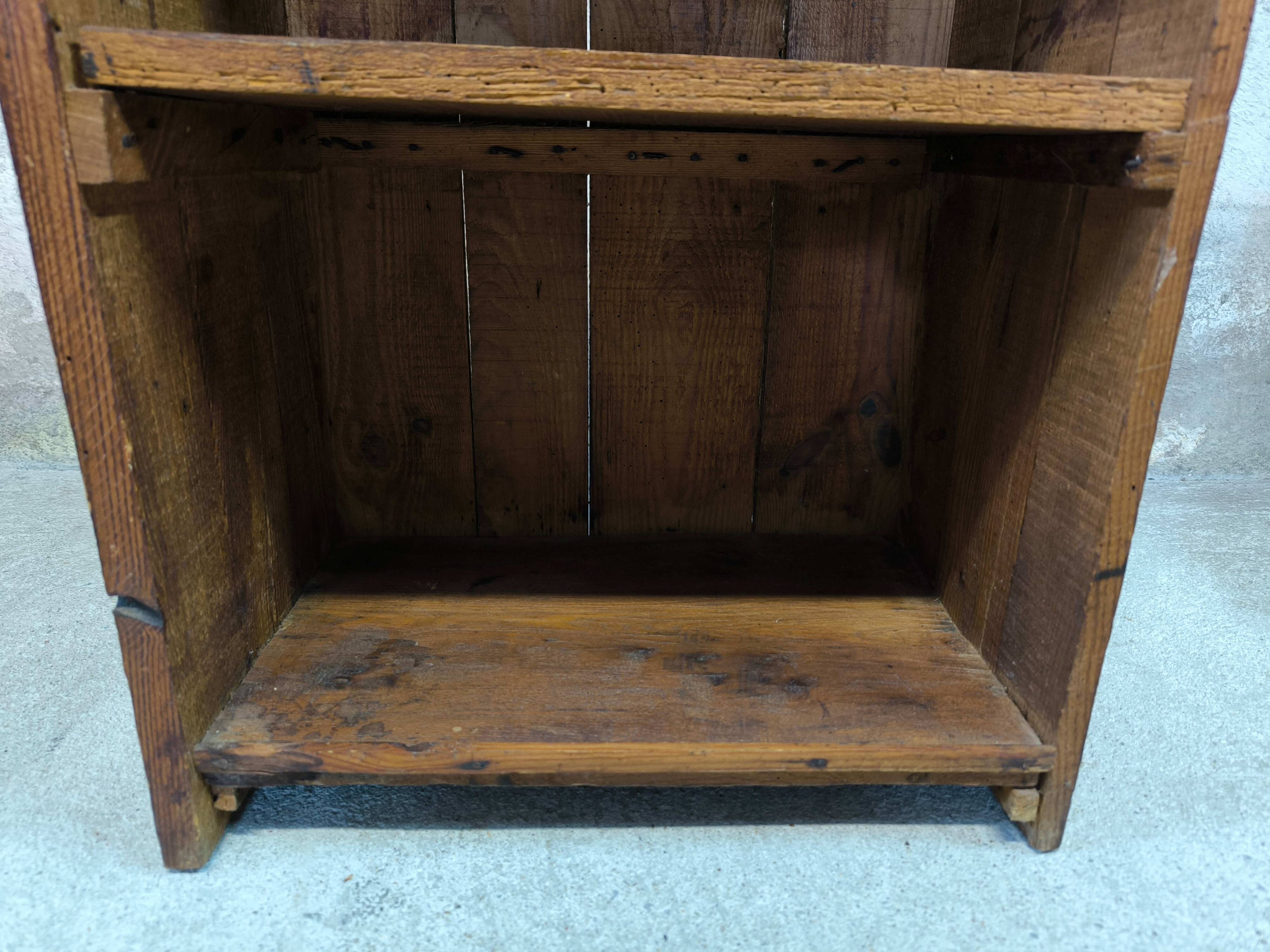 Meuble de rangement en bois