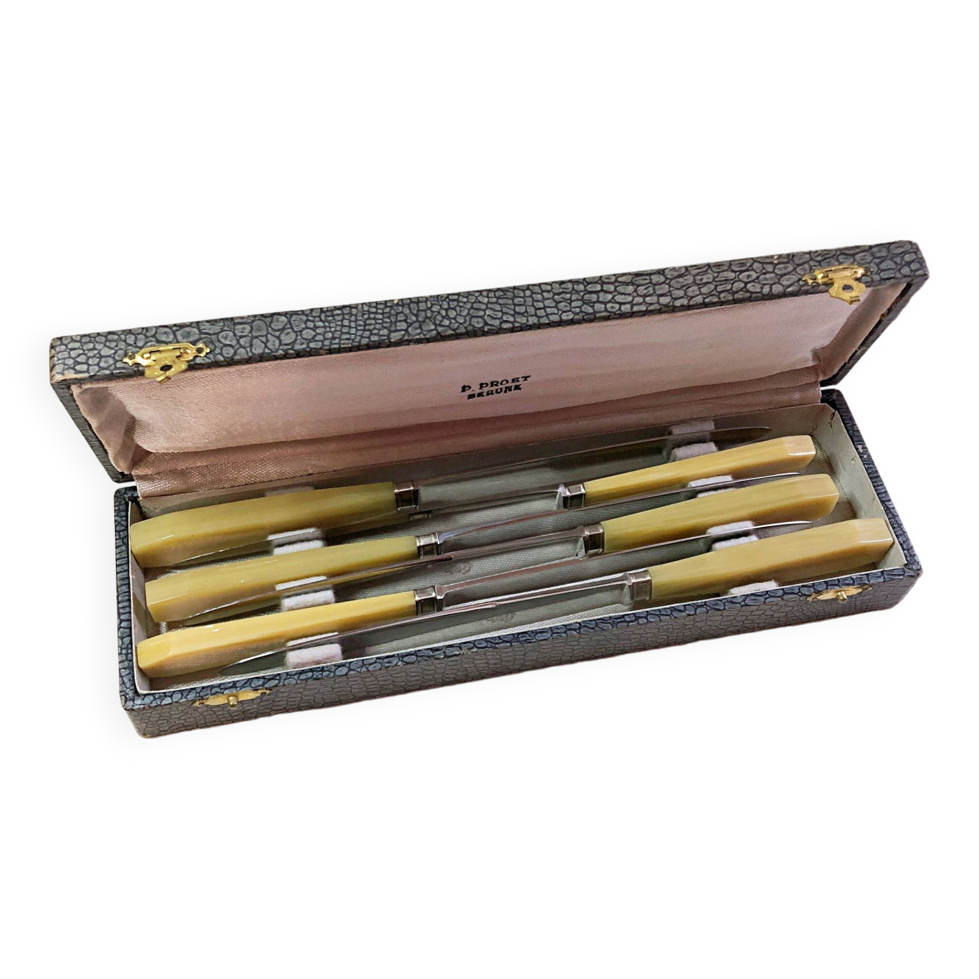 Box of 6 bakelite handle table knives France early 20th century