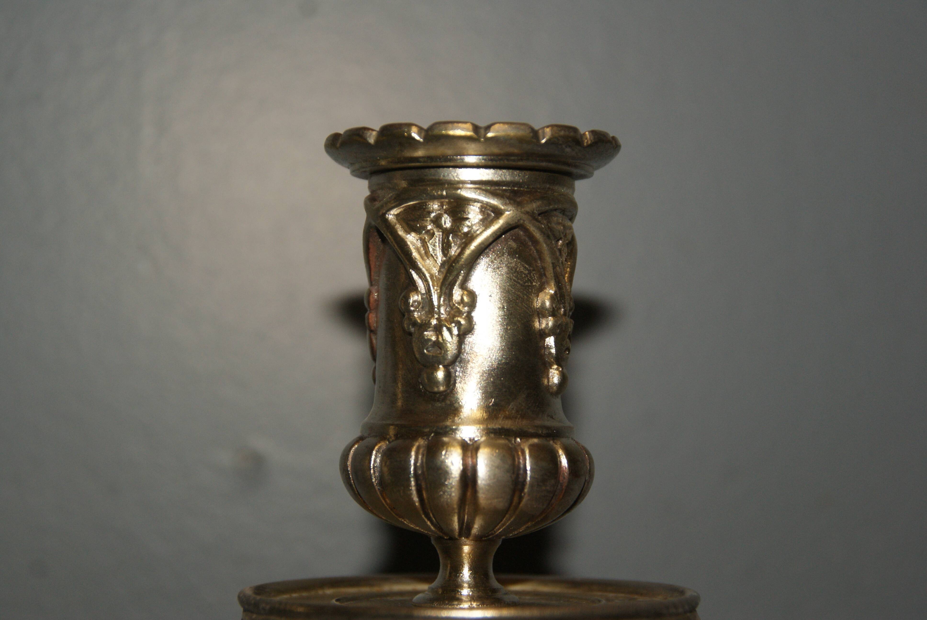 Rare paire de chandeliers en bronze XIX siècle