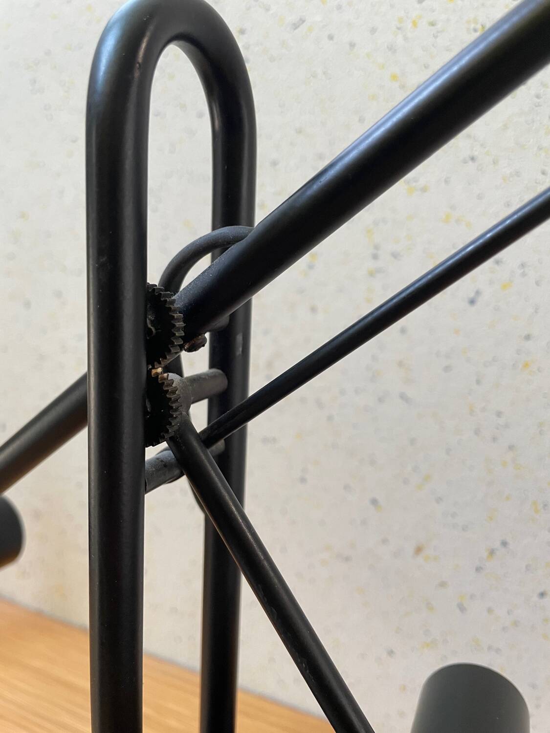 Articulated pendulum lamp 1980