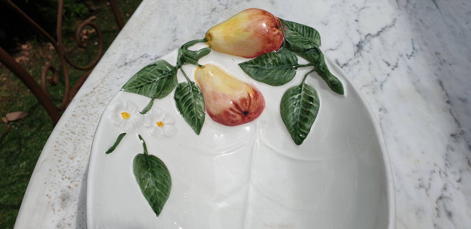 Pear slip fruit bowl