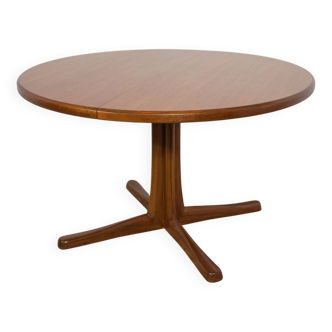 Table à manger ronde extensible en teck du milieu du siècle de McIntosh.