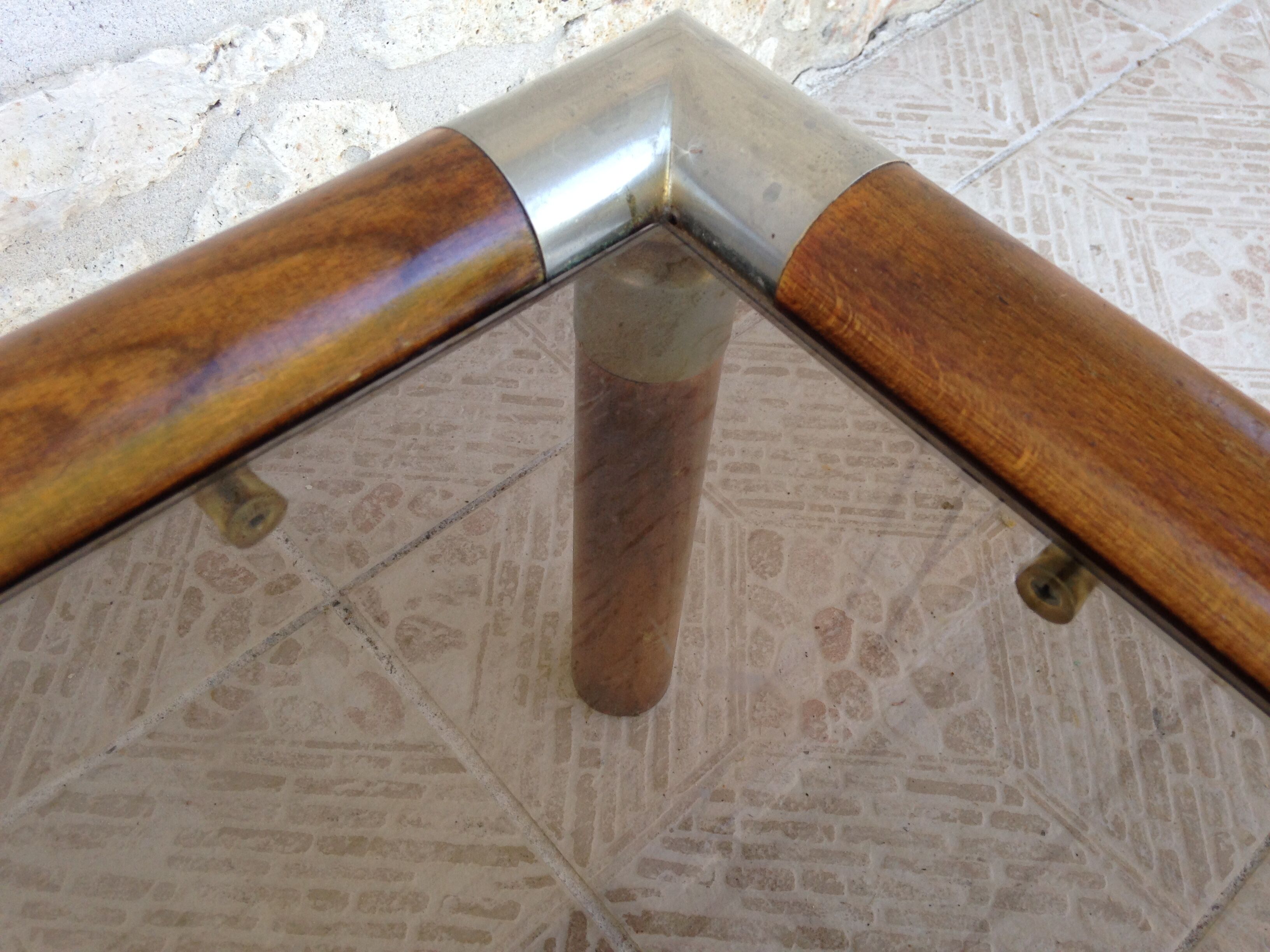 Table design bass, vintage, 70s wood and smoked glass