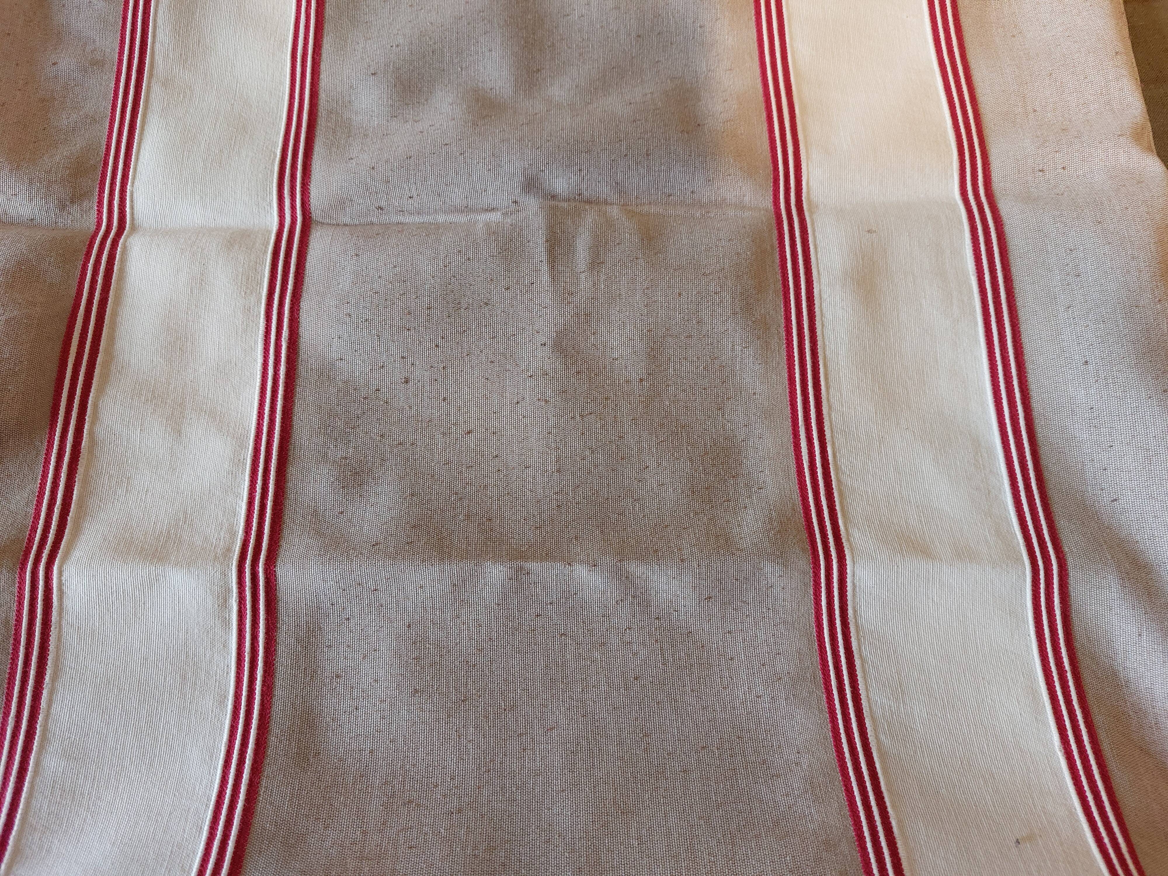 4 armchairs and a coffee table made of rattan and bamboo wood, vintage.