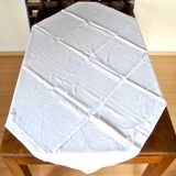 Vintage country tablecloth in embroidered cotton