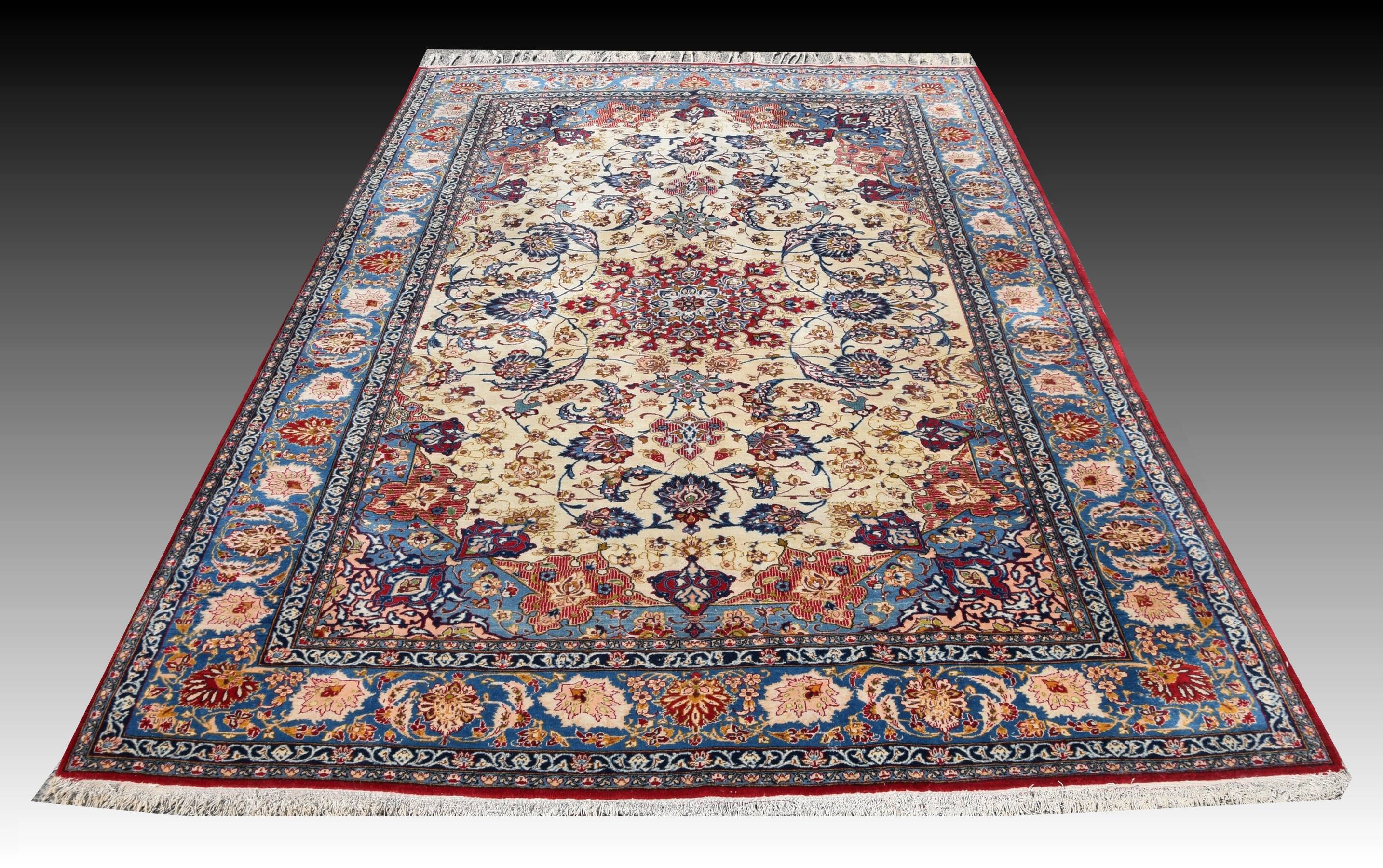 Grand tapis d'orient Ispahan – Iran, époque du Shah : 258 × 375 cm