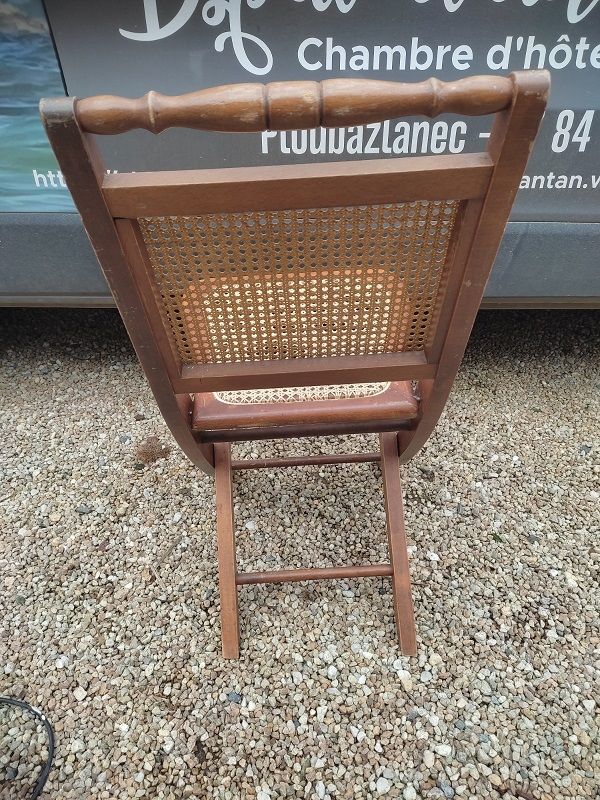 Folding chair wood