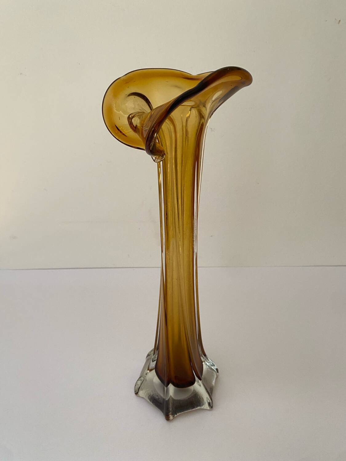 Vase soliflore arum